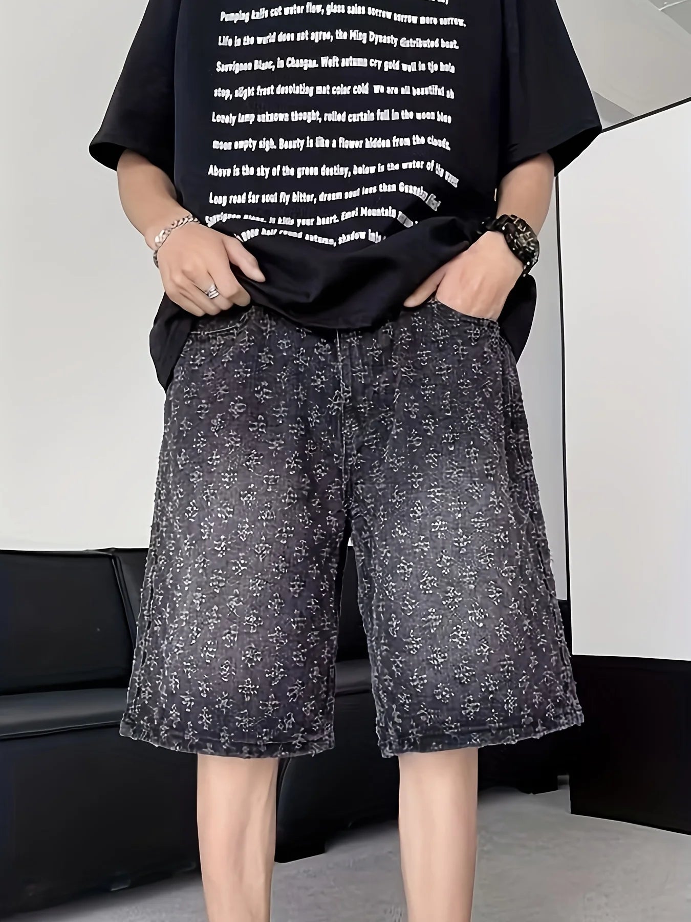 Denim shorts low knee